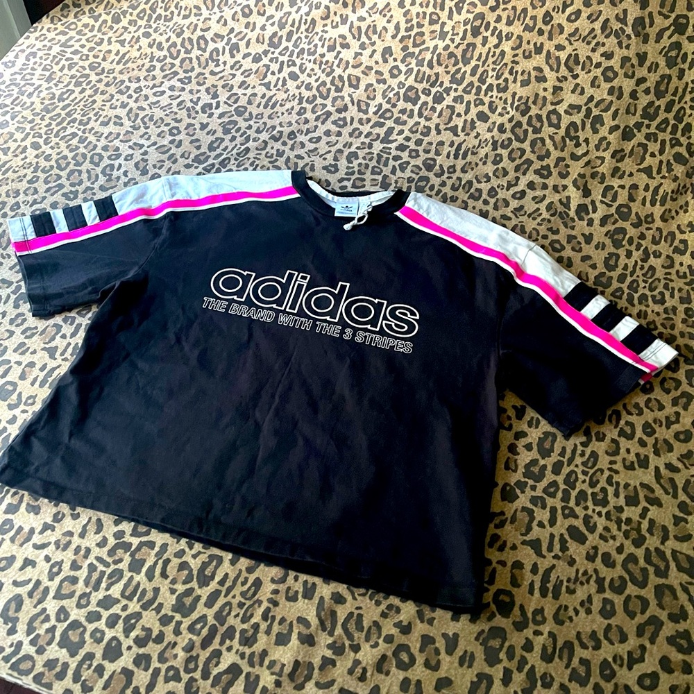 🐉 Adidas Cropped Tee🐲